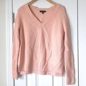 #002 Ann Taylor peach wool chunky sweater
